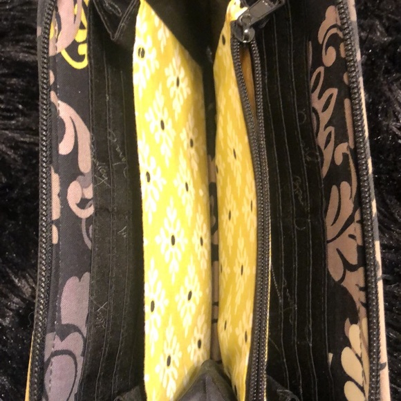 Walllets - Picture 2 of 3